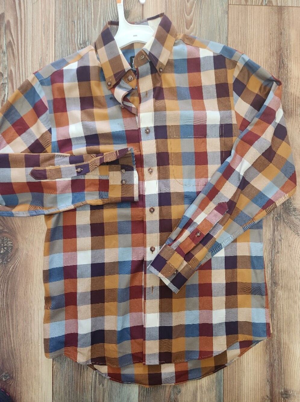 Jos. A. Bank Plaid Cotton Button-Up in Blue, Tan, Red Size Small